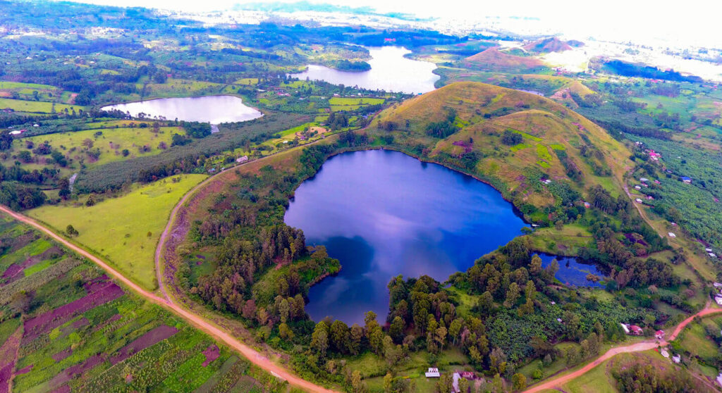Bunyoro Kingdom, Fort Portal & the Crater Lakes
